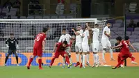 Gol Nguyen Quang Hai ke gawang Yaman di Piala Asia 2019 (16/1/2019) di Hazza Bin Hayed Stadium, Al Ain. (AFP)