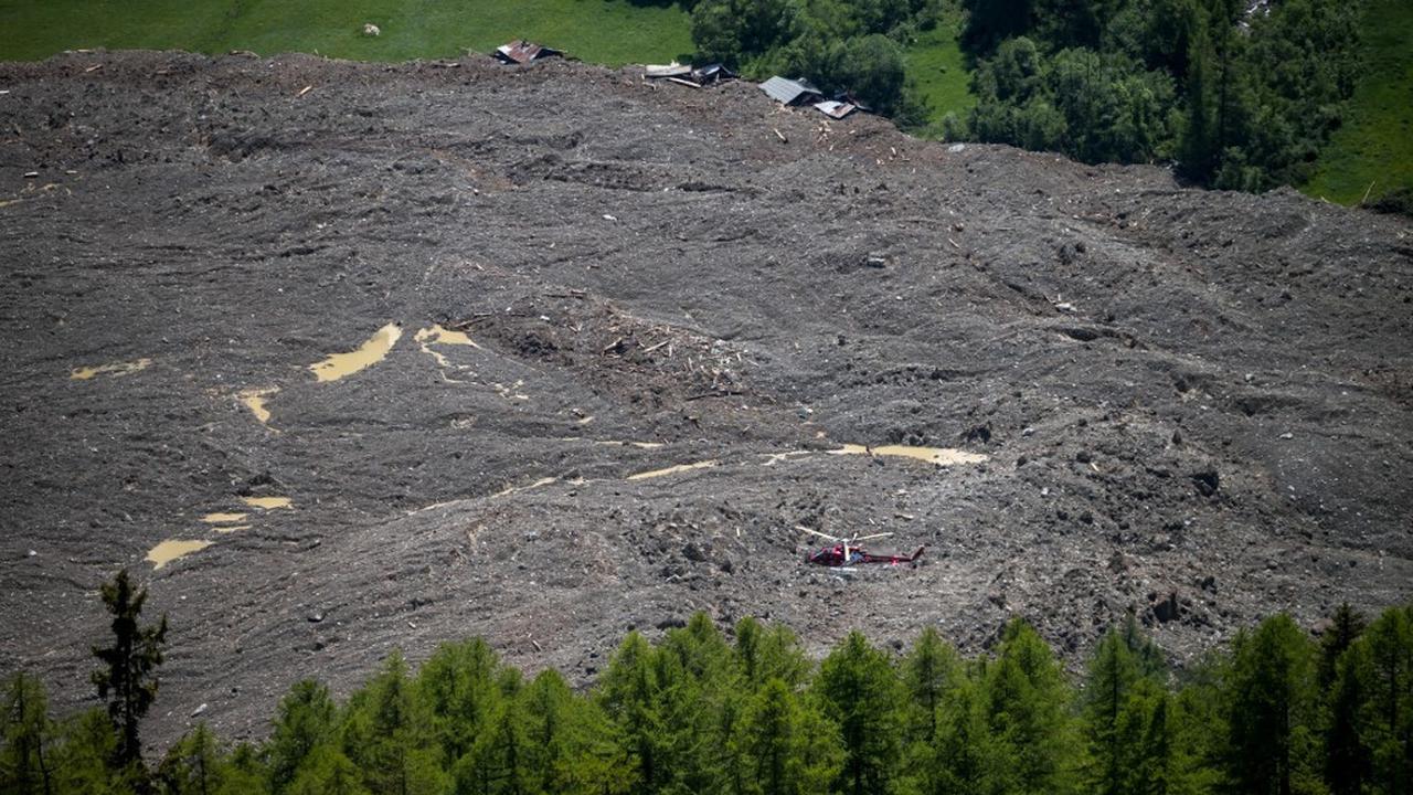 Kondisi desa terindah di Swiss terkubur reruntuhan gletser Pegunungan Alpen