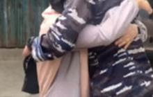 Diurus dari Kecil, Kakak Perempuan Ini Bahagia Sang Adik Pulang Pakai Seragam Loreng TNI AL