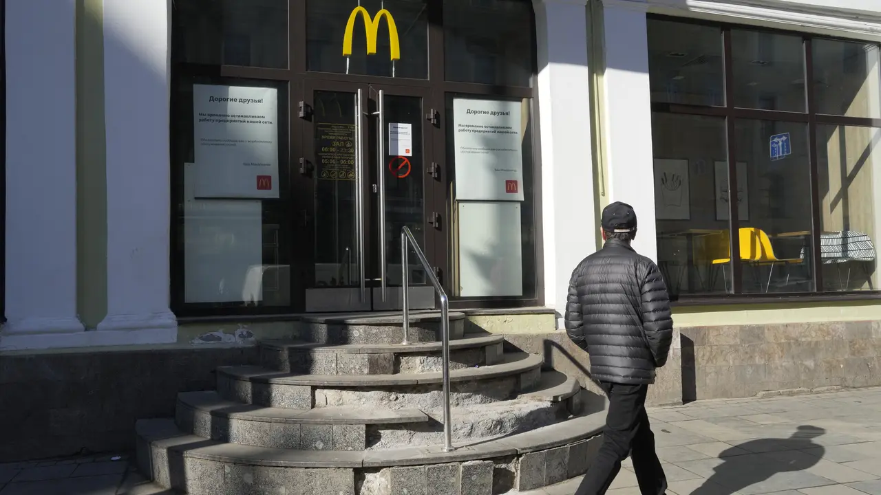 Sehari setelah Penutupan restoran McDonald's di Rusia