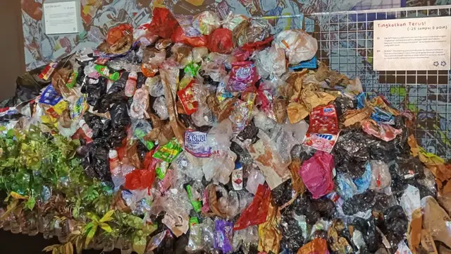 Miniatur Tempat Pembuangan Sampah Terpadu (TPST) Bantargebang