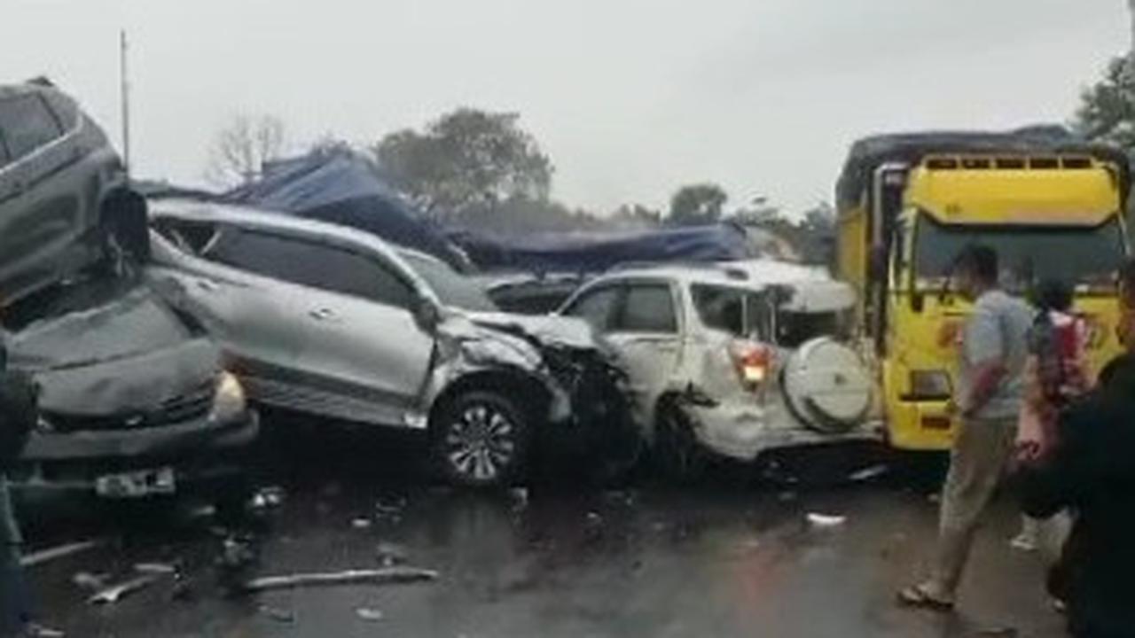 Kronologi Kecelakaan Beruntun di KM 92 Tol Cipularang, Truk Alami Rem Blong