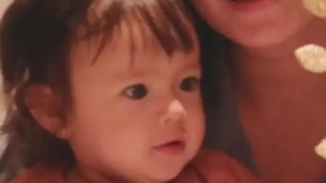 Asmirandah Dapat Kejutan dari Jonas Rivanno (Foto: Instagram/@asmirandah92)