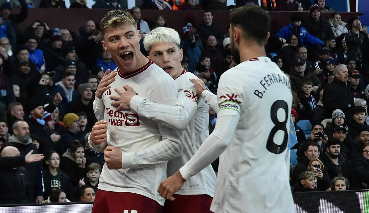 Saat ini, Manchester United masih berada di posisi ke enam klasemen Liga Inggris dengan raihan 41 angka. (AP Photo/Rui Vieira)