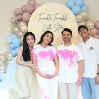 Potret Acha Sinaga Gelar Gender Reveal Anak Ketiga (credit: instagram/achasinaga)