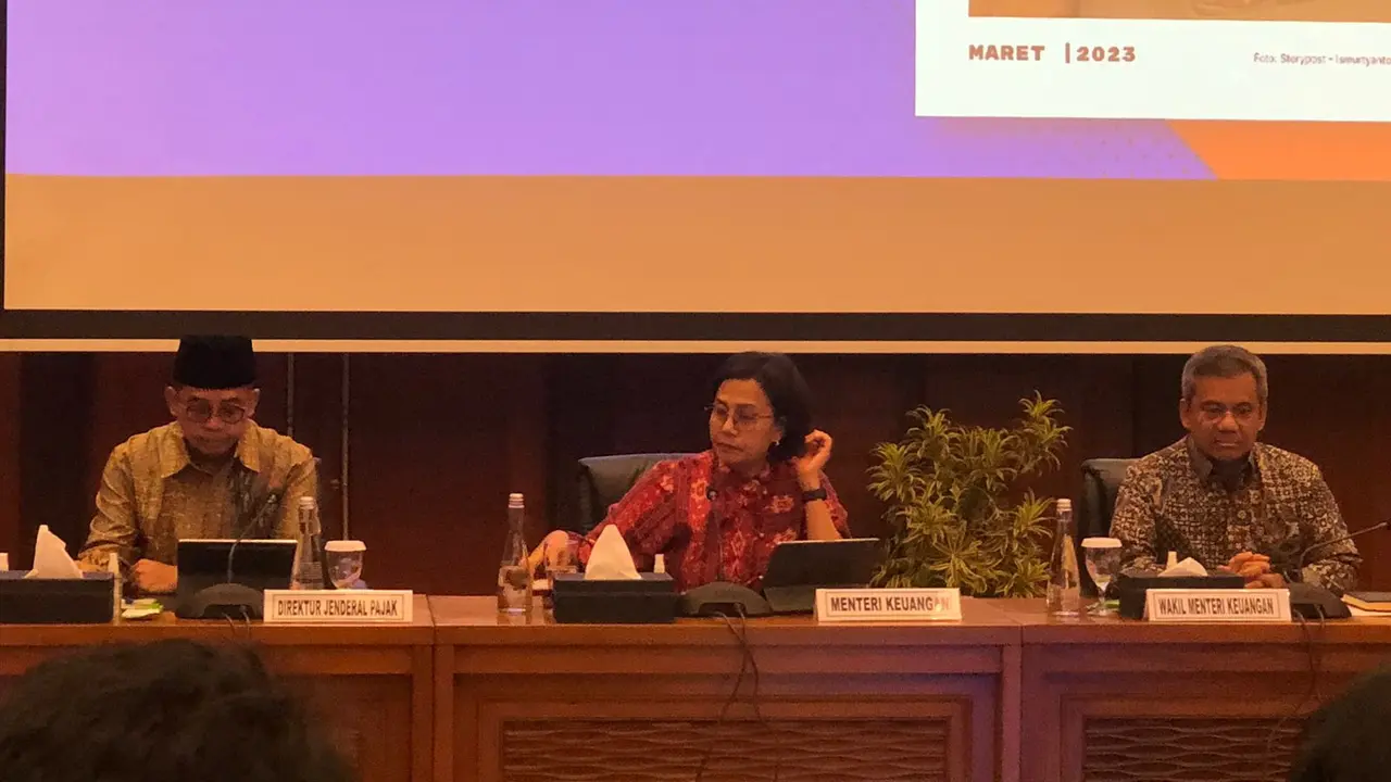 Menteri Keuangan (Menkeu) Sri Mulyani Indrawati dalam konferensi pers APBN KiTa Maret