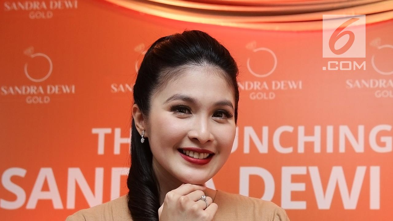 Sandra Dewi