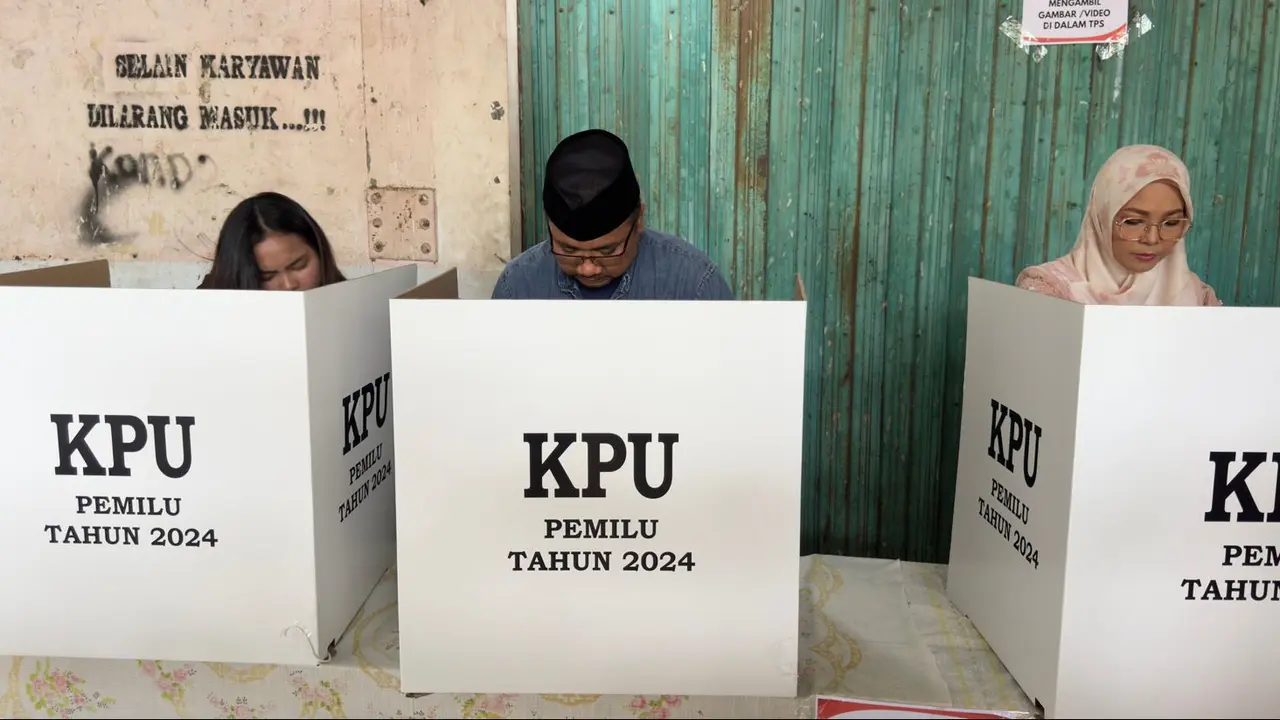 Pencoblosan surat suara/kemenag.go.id