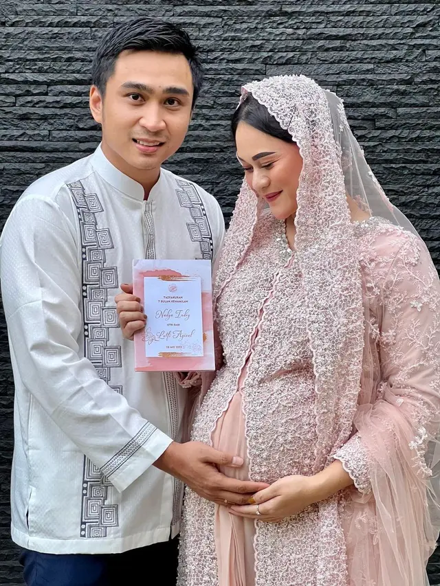 Istri Lutfi Agizal Melahirkan