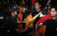 Raka dkk di Bandara Soekarno-Hatta