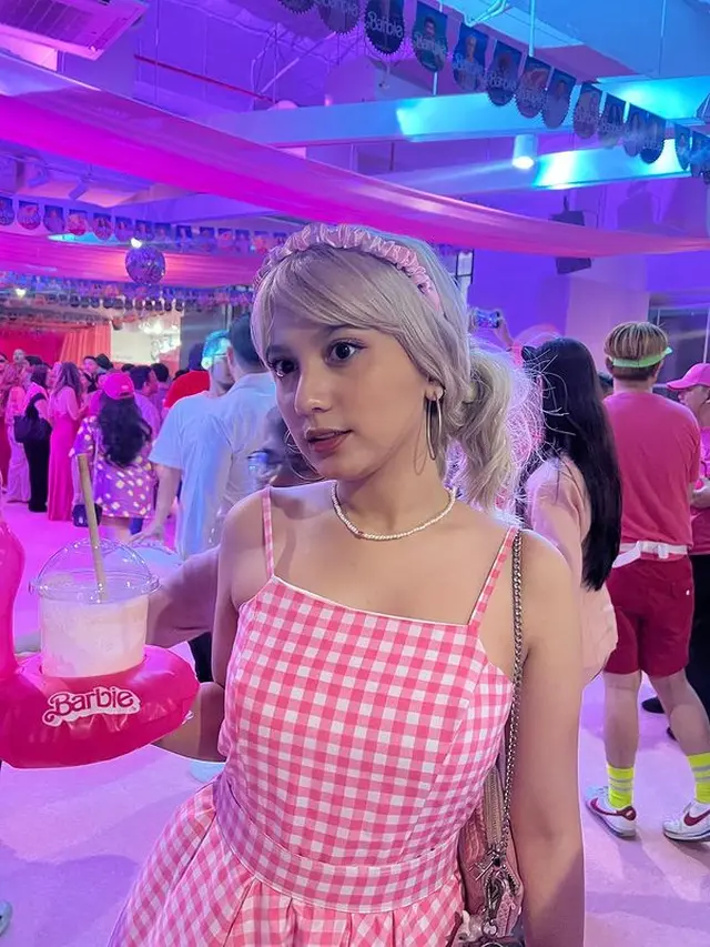 Potret 6 Artis di Gala Premiere Film Barbie, Totalitas dengan Outfit Pink dan Putih