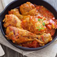 Ilustrasi daging paha ayam bumbu bali | copyright freepik.com/fahrwasser