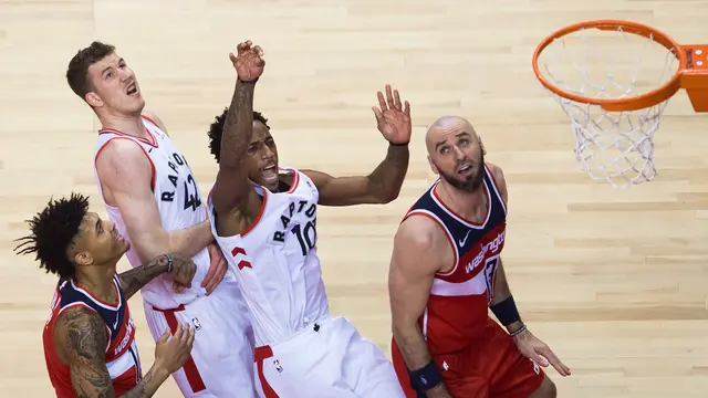 Aksi DeMar DeRozan