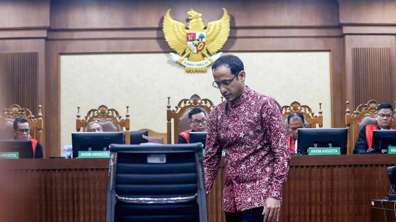 FOTO: Nadiem Makarim Dituntut 18 Tahun Penjara dalam Kasus Chromebook