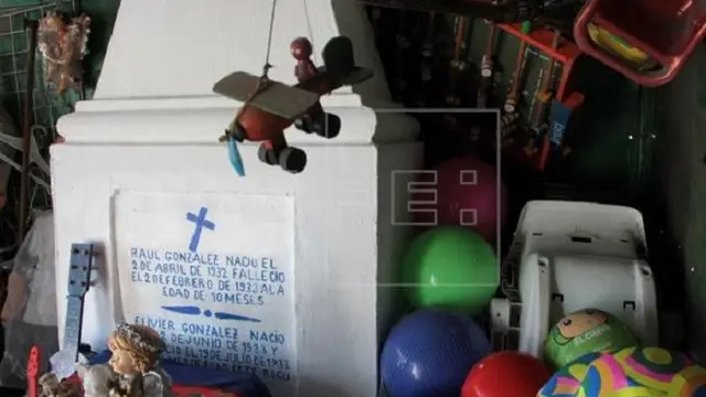 Makam Balita yang Terabaikan, Kini Dikenal Berikan Keajaiban
