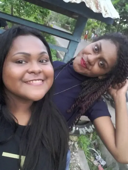 (Instagram/joanitachatari)