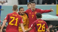 Selebrasi pemain Timnas Spanyol usai Alvaro Morata (kanan) berhasil menjebol gawang Jerman dalam pertandingan Grup E Piala Dunia 2022 yang berlangsung di Al Bayt Stadium, Qatar, Senin (28/11/2022). (AP Photo/Luca Bruno)