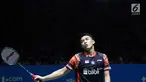 Pebulu tangkis tungal putra Indonesia, Jonatan Christie saat melawan Chou Tien Chen (Taiwan) di perempat final Indonesia Open 2019 di Istora Senayan, Jakarta, Jumat (19/7/2019). Jonatan Christie kalah 16-21, 21-18, 21-14. (Liputan6.com/Helmi Fitrhiansyah)