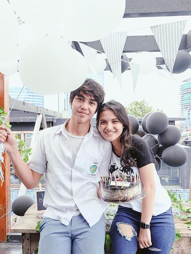 Meski Ldr El Rumi Dan Marsha Aruan Tetap Romantis Di Momen