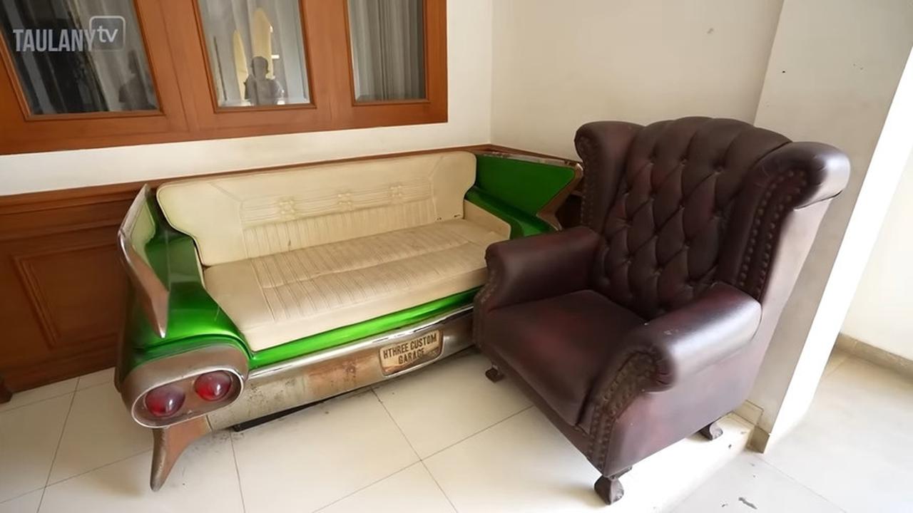 Merubah Furniture di Rumahnya Dengan Barang Antik
