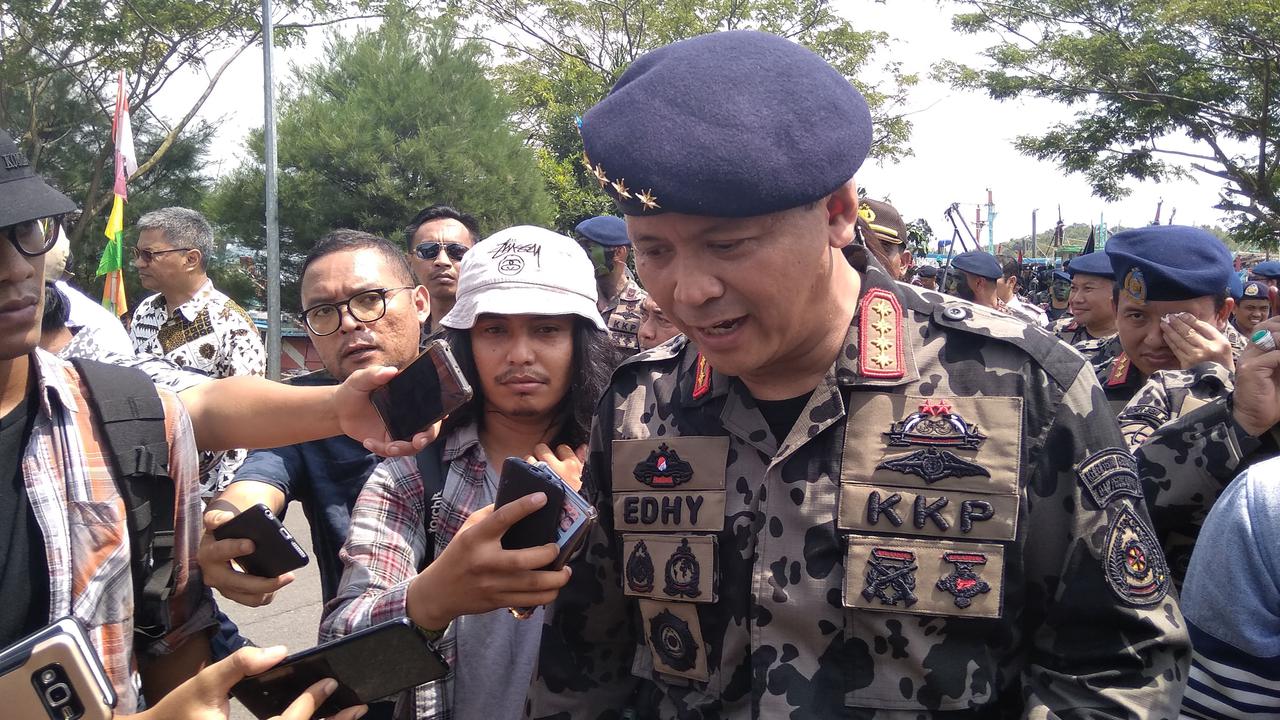 Menteri Kelautan dan Perikanan Edhy Prabowo melakukan kunjungan kerja ke Batam.