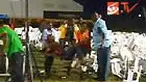 Setidaknya 64 orang tewas dalam ledakan terpisah yang menghantam dua restoran di ibukota Uganda, Kampala, Ahad (11/7) waktu setempat. Saat insiden terjadi, kebanyakan dari mereka tengah menyaksikan pertandingan final sepakbola Piala Dunia. 