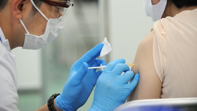 Maskapai All Nippon Airways Gelar Vaksinasi Covid-19 di Bandara Haneda Jepang