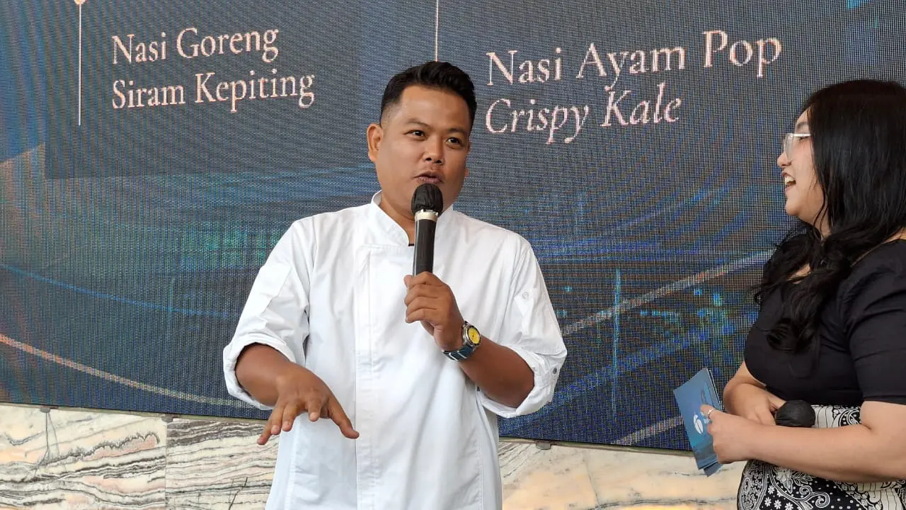 Chef Esach perkenalkan menu Sepiring Harapan, yang disajikan untuk seluruh pasien rawat inap di Mandaya Royal hospital Puri, Kota Tangerang.