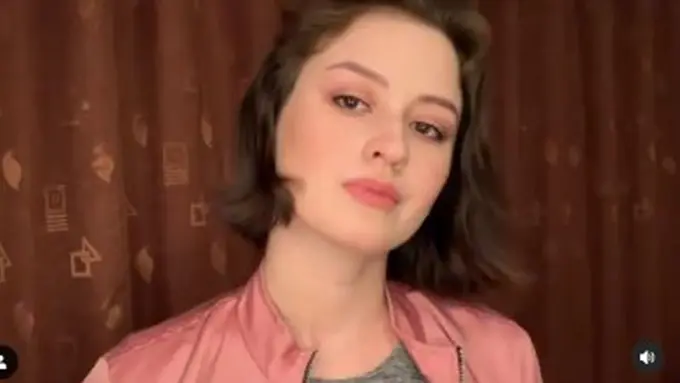 6 Potret Terbaru Kimberly Ryder dengan Rambut Pendek, Dipuji Bak ABG