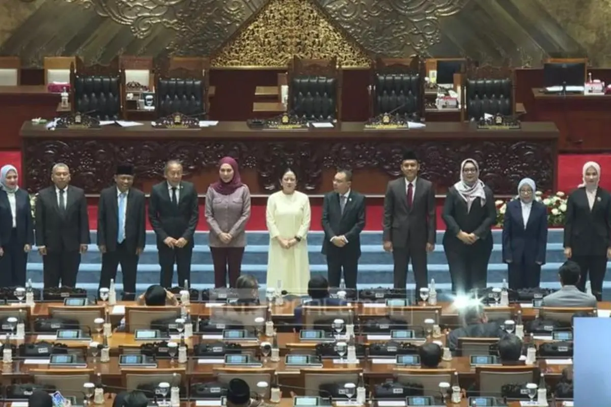 Rapat paripurna DPR RI menyetujui sembilan calon anggota Komisi Penyiaran Indonesia (KPI) Pusat, periode 2026–2029