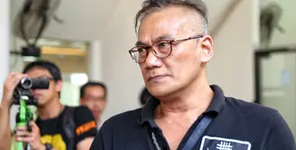 Hari ini, Senin (30/4/2018) kembali digelar sidang kasus narkoba yang melibatkan aktor senior Tio Pakusadewo. Sidang hari ini beragendakan, pembacaan dakwaan. (Nurwahyunan/Bintang.com)
