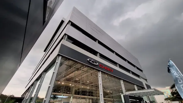  Chery Resmikan Dealer Terbesar di Indonesia, Berlokasi di Surabaya