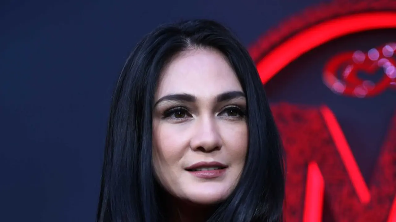 [Bintang] Luna Maya