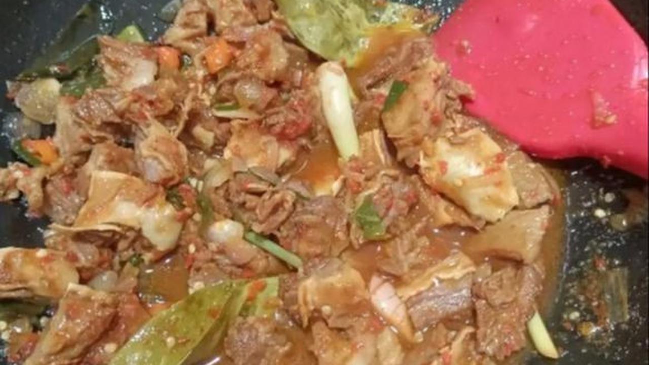 <b>Rebus Daging Bersama Bumbu</b><br>