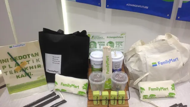 FamilyMart meluncurkan gerakan #Change4Future