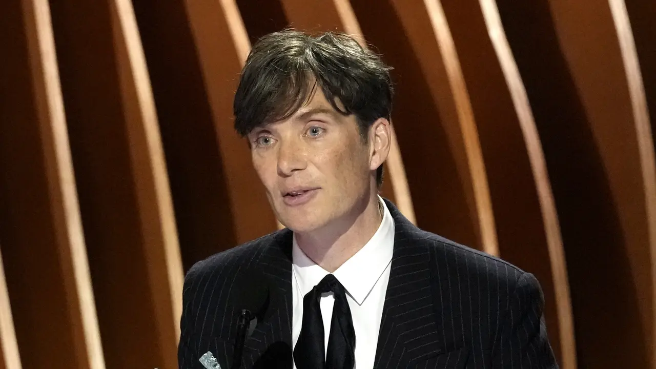 Cillian Murphy Menang SAG Awards 2024