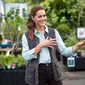 Muncul perdana setelah lockdown Inggris, Kate Middleton mengunjungi Fakenham Garden Centre di Norfolk, Inggris, pada 18 Juni 2020. (AARON CHOWN / POOL / AFP)