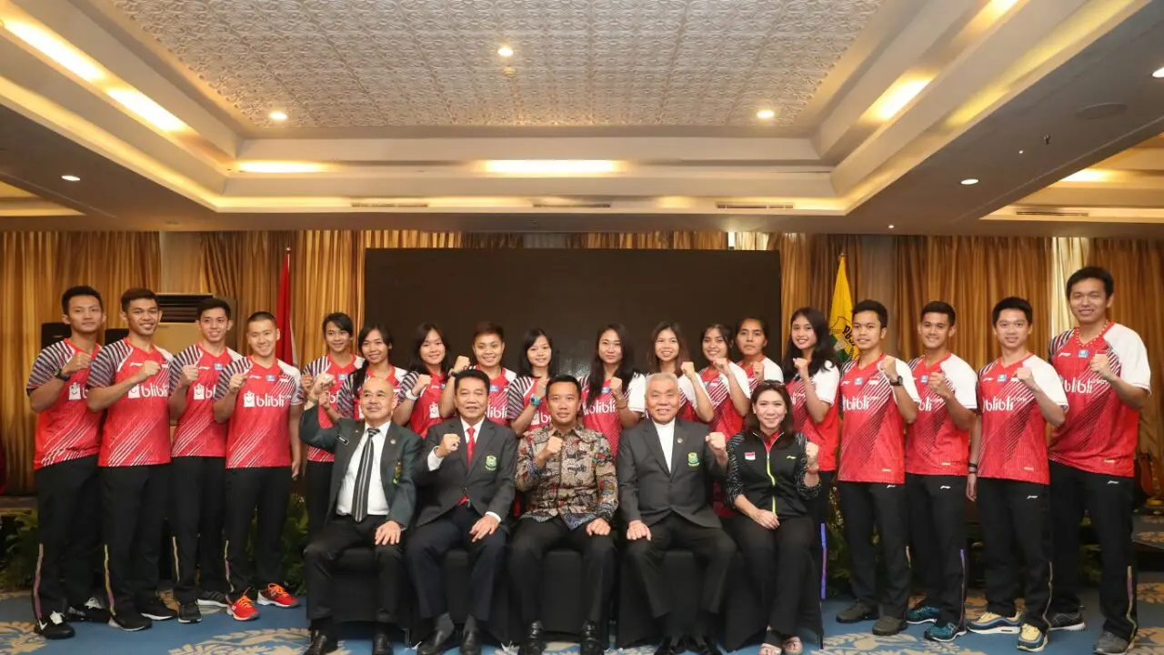 Imam Nahrawi bersama Tim Bulutangkis Indonesia untuk Piala Thomas dan Piala Uber 2018