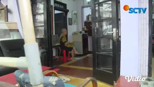 7 Potret Rumah Artis Senior Yati Surachman, Sederhana