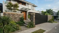 7 Desain Pagar dari Batu Alam yang Estetik dan Berbiaya Rendah, Bikin Rumah Makin Menawan