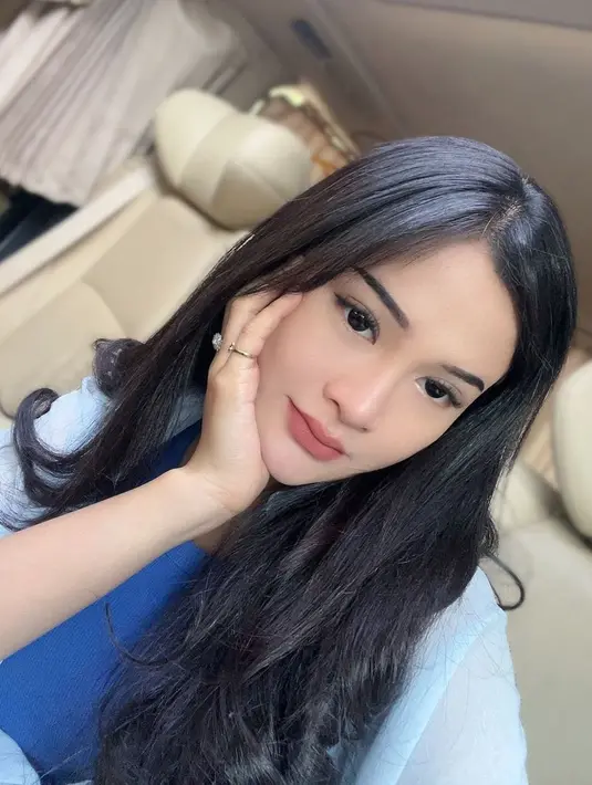 Dengan usia kehamilan sekarang, baby bump mulai terlihat di perut Bella. [Instagram.com/bellabonita_r.a]