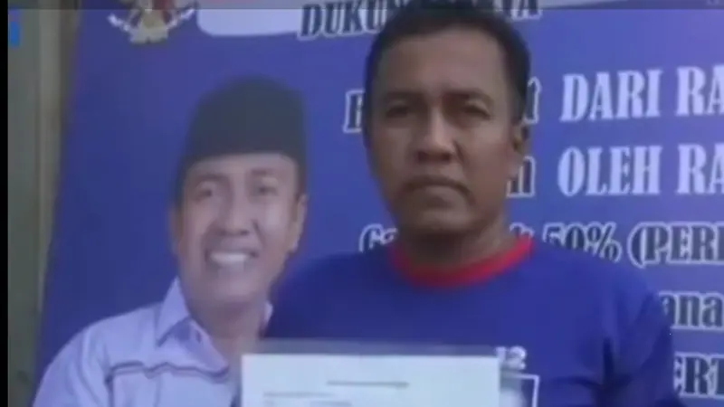 Caleg Partai Amanat Nasional (PAN) bernama Efrin Dewi Sudarto asal Bondowoso ini rela menjual ginjalnya demi membiayai kampanyenya menjadi wakil rakyat.