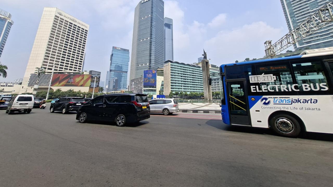 Update Siang Demo Mahasiswa di Bundaran HI Jakarta, Polisi Bersiaga dan Massa Unjuk Rasa Belum Terlihat