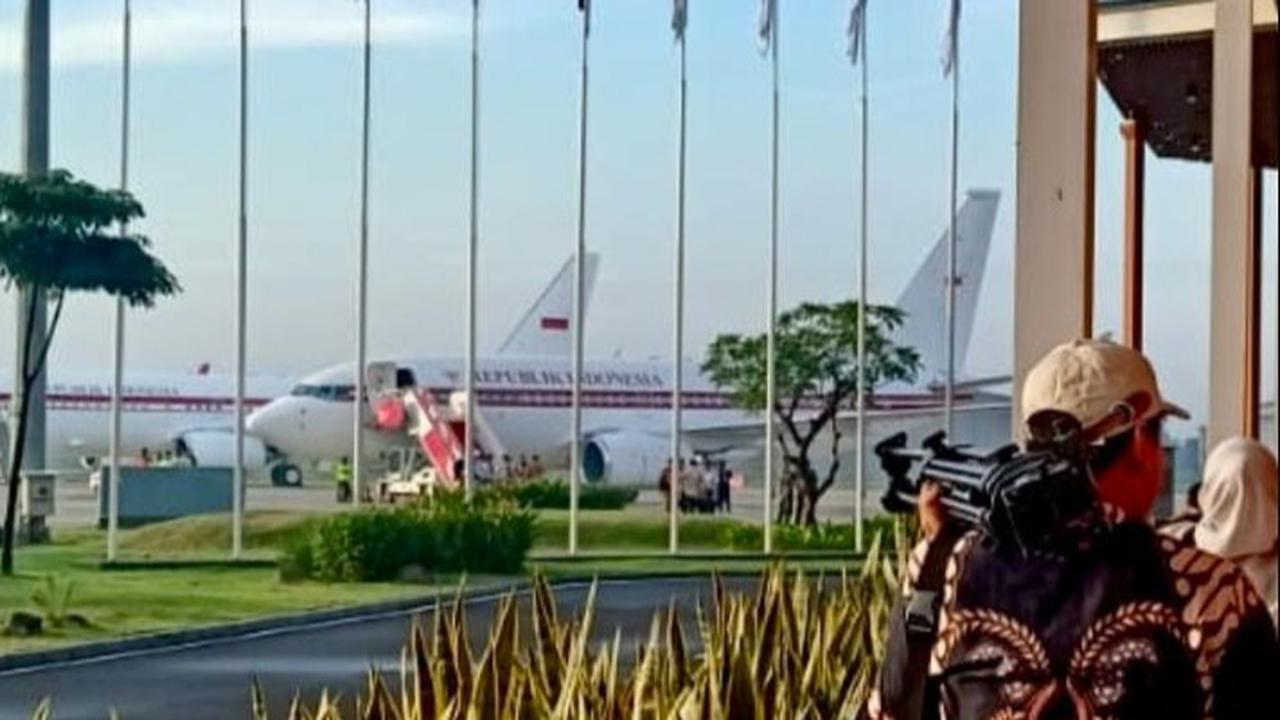 Istana Buka Suara Pesawat Kepresidenan Ganti Warna