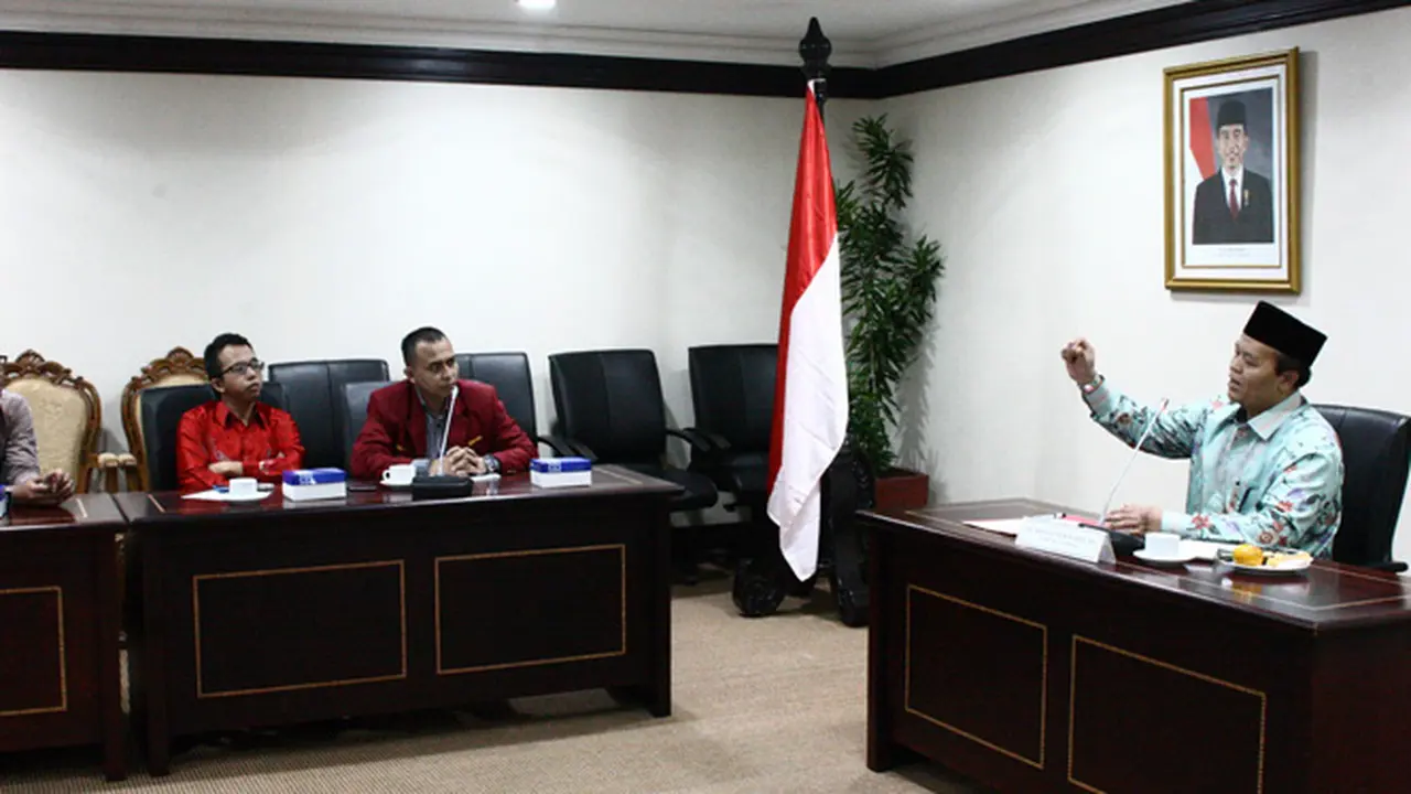 Hidayat Tidak Setuju Pemberian Dana 1 Triliun Untuk Parpol