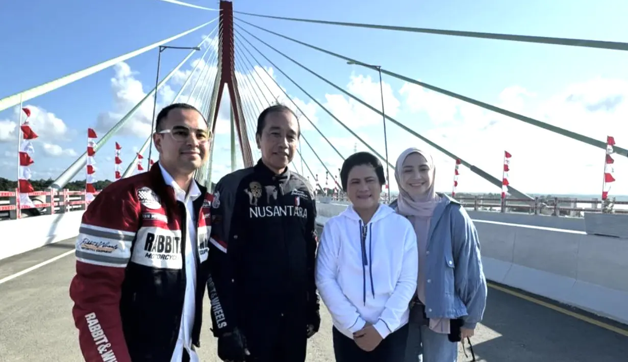 Kunci dari gaya berhijab Nagita adalah styiling hijab sederhana yang mampu sempurnakan gaya di segala kesempatan. [Foto: Instagram/ Raffinagita]