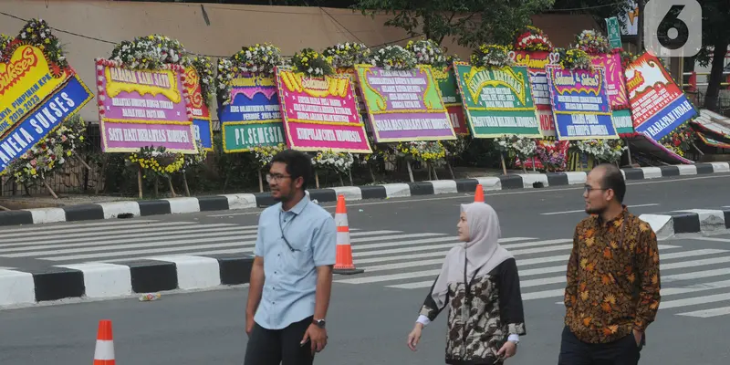 KPK Dibanjiri Karangan Bunga