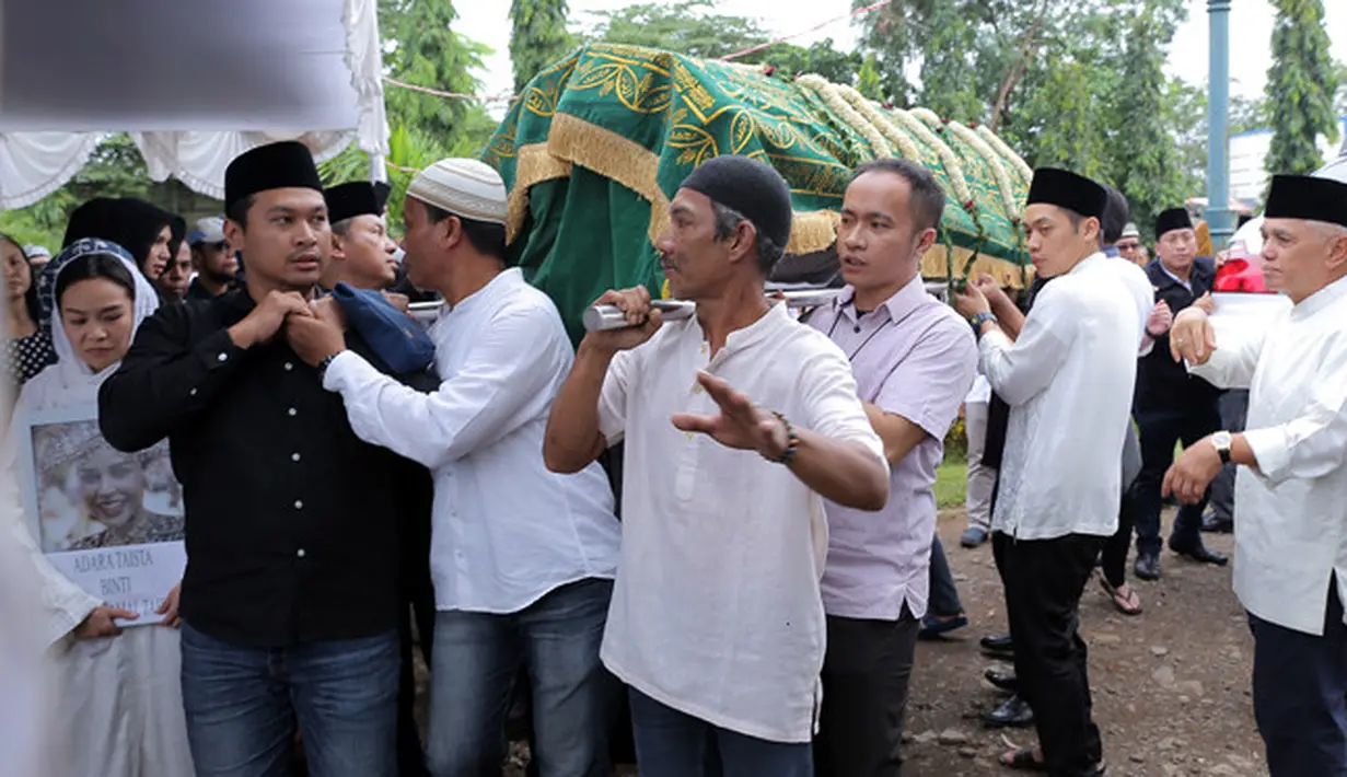 Adara Taista -menantu Hatta Rajasa