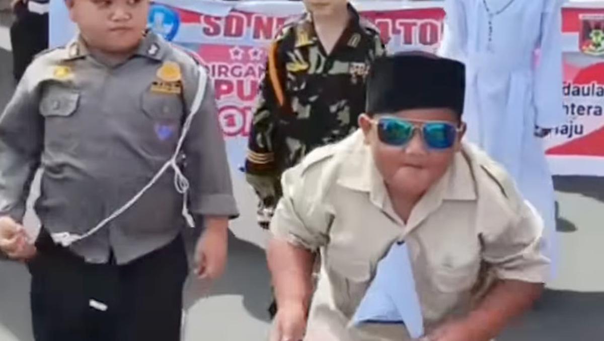 Viral Bocah 'Gemoy' Mirip Prabowo Goyang Oke Gas di Karnaval Agustusan Curi Perhatian Sekpri Presiden: Ada Kontaknya?