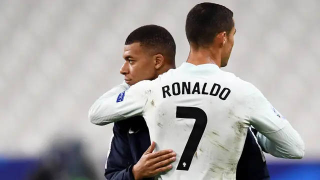 Momen Keakraban Cristiano Ronaldo dan Kylian Mbappe, Portugal Kontra Prancis Sama Kuat